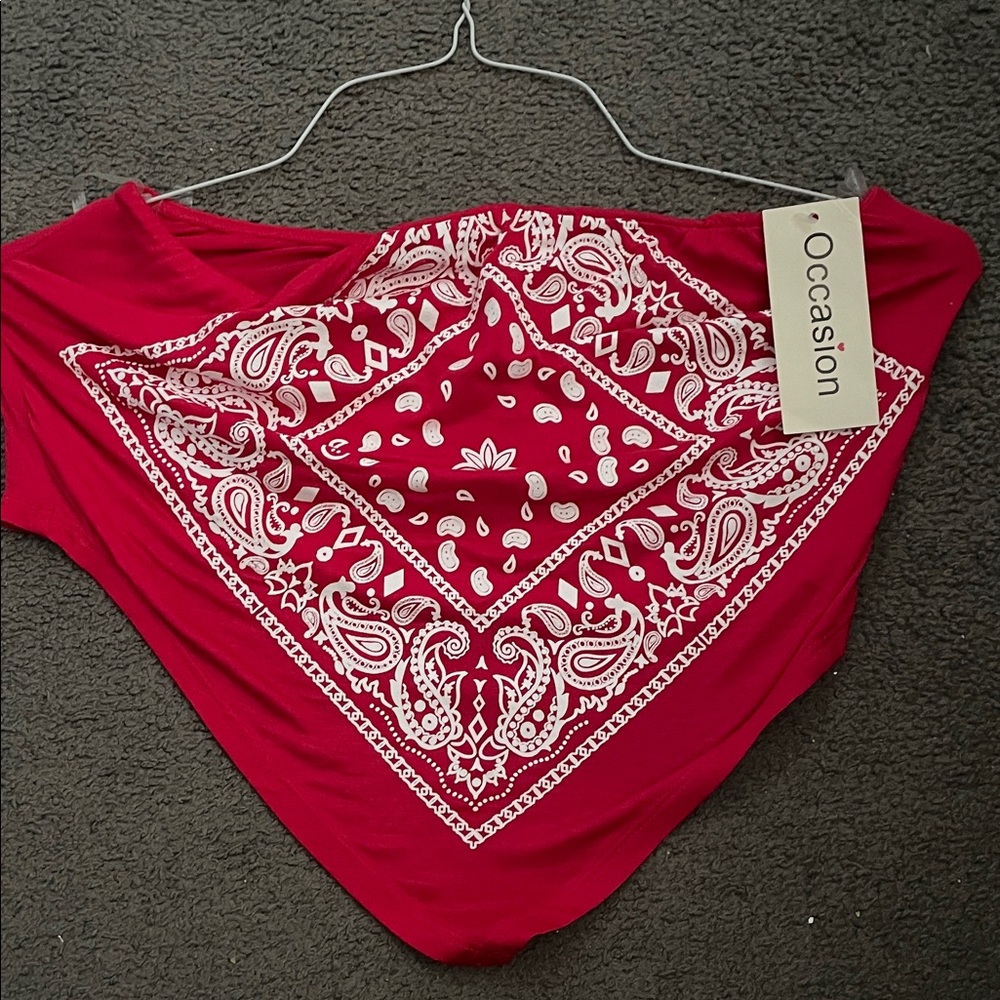 Occasion Red Bandana Print Top, Size Large Halter top